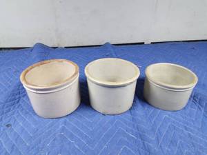 lot 76 image: 3 Crocks