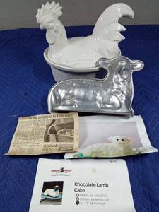 lot 107 image: Rooster Calif USA soup tureen and a metal lamb cake mold