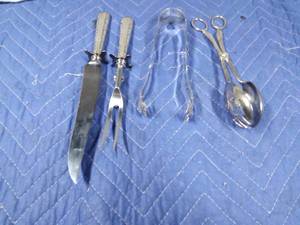 lot 108 image: E.R. Zing Italy silver plated salad tongs, Means Best tongs and Towle fork and knife