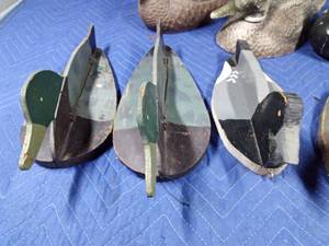 lot 114 image: Vintage duck decoys