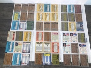 lot 227 image: Lot of Baseball Cards