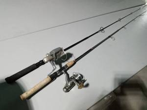 lot 128 image: 2 Rods and reels