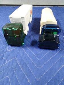 lot 143 image: 2 Avon Semis and trailers full