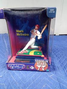 lot 159 image: 1999 Mark McGwire figure