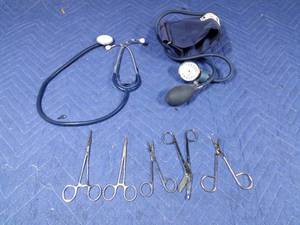 lot 169 image: Medical supplies