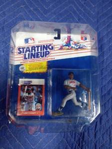 lot 134 image: 1988 Twins Start Lineup collectable with card