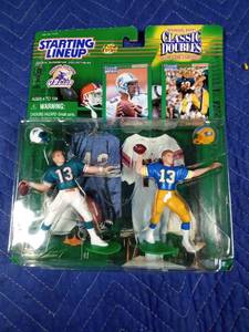 lot 136 image: 1998 Special Edition Starting Lineup with cards
