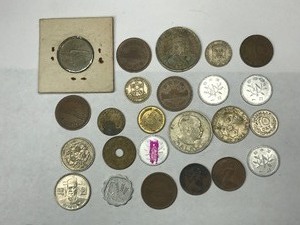 lot 261 image: Lot of Foreign Coins