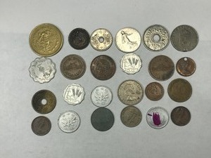 lot 263 image: Lot of Foreign Coins