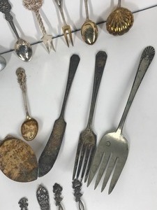 lot 267 image: Lot of Collectible Silverware
