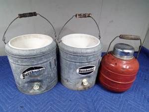 lot 386 image: 3 Vintage water coolers
