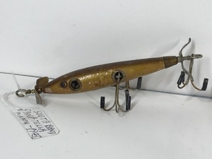 lot 344 image: 3 - Vintage Fishing Lures - South Bend Panatella Minnow