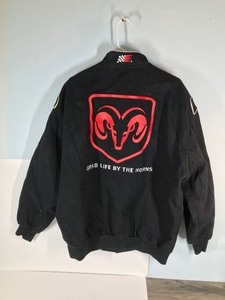lot 432 image: Nascar Kasey Kahne #9 Racing Jacket