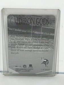 lot 452 image: 2000 Fleer  Skybox Molten Metal Gridiron Gods Randy Moss Football Card 1 of 20GG