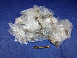 lot 419 image: New cabinet handles