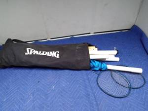 lot 426 image: Tennis set with net, rackets and case