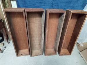 lot 427 image: 4 Wood stackable crates-3 with hand holes