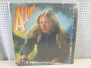 lot 50 image: (FS) 1977 The Gregg Allman Band Playin Up A Storm Album - Jacket and Record Individually Sleeved and Record On Outside of Jacket