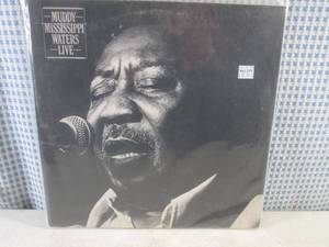 lot 72 image: (FS) 1979 Muddy Waters Muddy Mississippi Waters Live Album - Jacket and Record Individually Sleeved and Record On Outside of Jacket