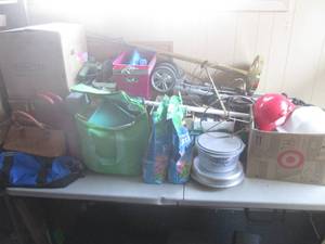 lot 100 image: (RMT) Assorted UnsoldUnclaimed Lots Etc - Everything On Table  Table Not Included