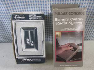lot 106 image: (CS) Remote Control Radio System and Digital TransmitterReceiver Set