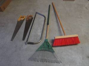 lot 110 image: (EC1) 3 Hand Saws, Rake, Shop Broom and Tuff Tank 500 Home & Garden Sprayer