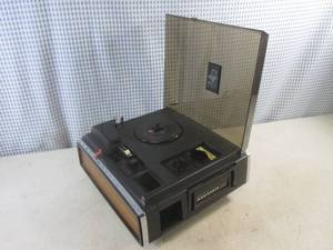 lot 121 image: (CSB) Vintage Kodak 455 MovieDeck Projector
