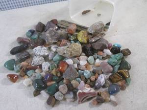 lot 151 image: (EC1) Assorted Agates, Polished Rocks and Other Interesting Stones