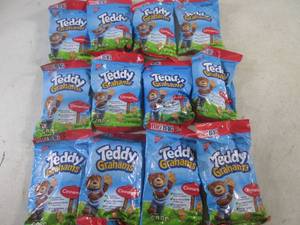 lot 153 image: (B-1) 12 Bags Teddy Grahams Past Date