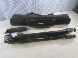 lot 168 image: (EW4) Vanguard MG-4 Tripod with Case