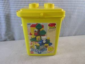 lot 172 image: (CSB) Lego Duplo Zoo Babies Building Set Bucket 1689