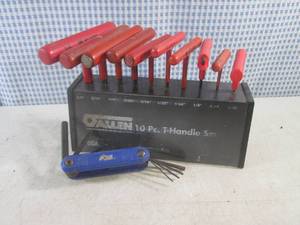 lot 196 image: (EC1) 10pc T-Handle Hex Set and Portable Hex Set