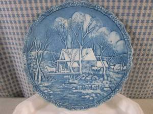 lot 281 image: (CSB) Vintage 1980 Fenton Winter In The Country  The Old Grist Mill Collector Plate - No.1 in a Series of Four
