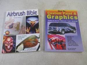 lot 292 image: (FS) Airbrush Bible and Custom Paint & Graphics Books