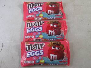lot 353 image: (B-2) 3 Bags Peanut Butter M&ampMs Eggs 9.2oz Past Date