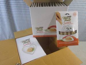 lot 426 image: (CSB) Purina Fancy Feast Savory Puree Cat Treats Salmon & Tuna - 2 Inner Boxes of 15 Packets with 4 Pouches Each (120 Treats Total) Past Date