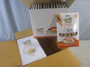 lot 428 image: (CSB) Purina Fancy Feast Savory Puree Cat Treats Salmon & Tuna - 2 Inner Boxes of 15 Packets with 4 Pouches Each (120 Treats Total) Past Date