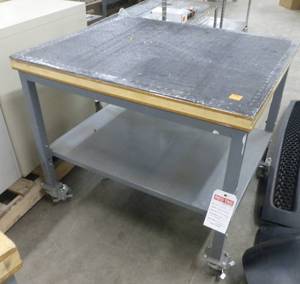 Work table on wheels 36x30x30
