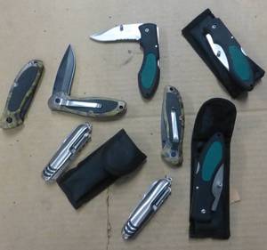 8 pocket knives, 3 serrated, 3 straight edge, 2 multi-tool