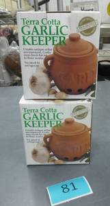 2 new terracotta garlic keepers