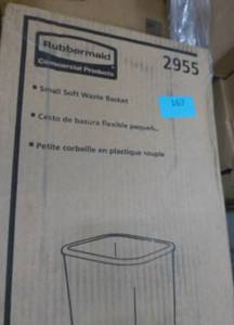 Case of 12 new Rubbermaid office waste baskets model 2955 13Qt