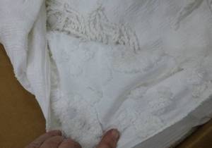Twin size white chenille bedspread