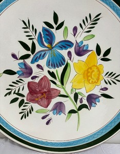 lot 19 image: Vintage Stangl Pottery Country Garden Pattern Platter