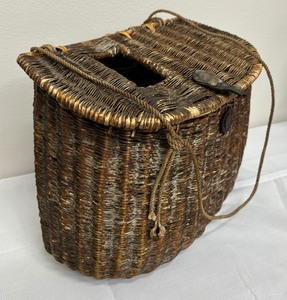 lot 25 image: Vintage Creel Basket  Vintage Fishing Basket