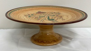 lot 53 image: Pennsbury Pottery Grouping including Vintage Pennsbury Pottery Cake Pedestal Dish