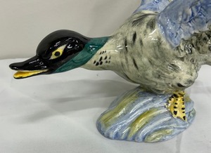 lot 55 image: Vintage Stangl Pottery Flying Duck Figurine 3443