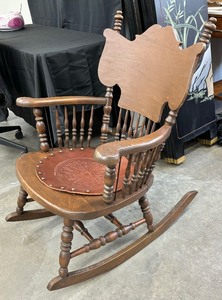 lot 202 image: Charming Vintage Rocking Chair