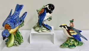 lot 107 image: Set of Three Beautiful Vintage Stangl Pottery Birds