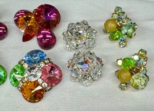 lot 353 image: Five Pairs of Vintage Costume Jewelry Earrings