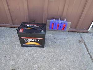 12 volt Duracell ultra deep cycle battery. Showing 12.6 volt. Nice condition. As shown.